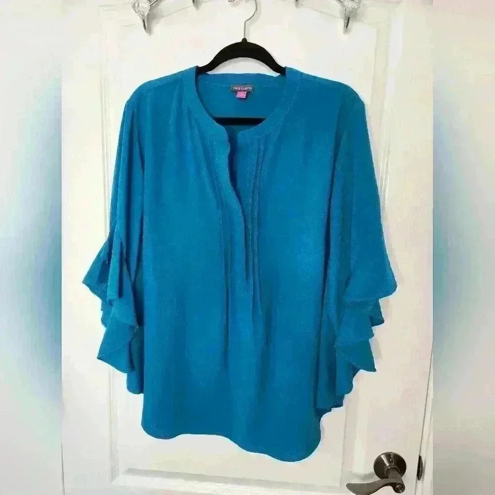 Plus size Vince Camuto blouse EUC #22